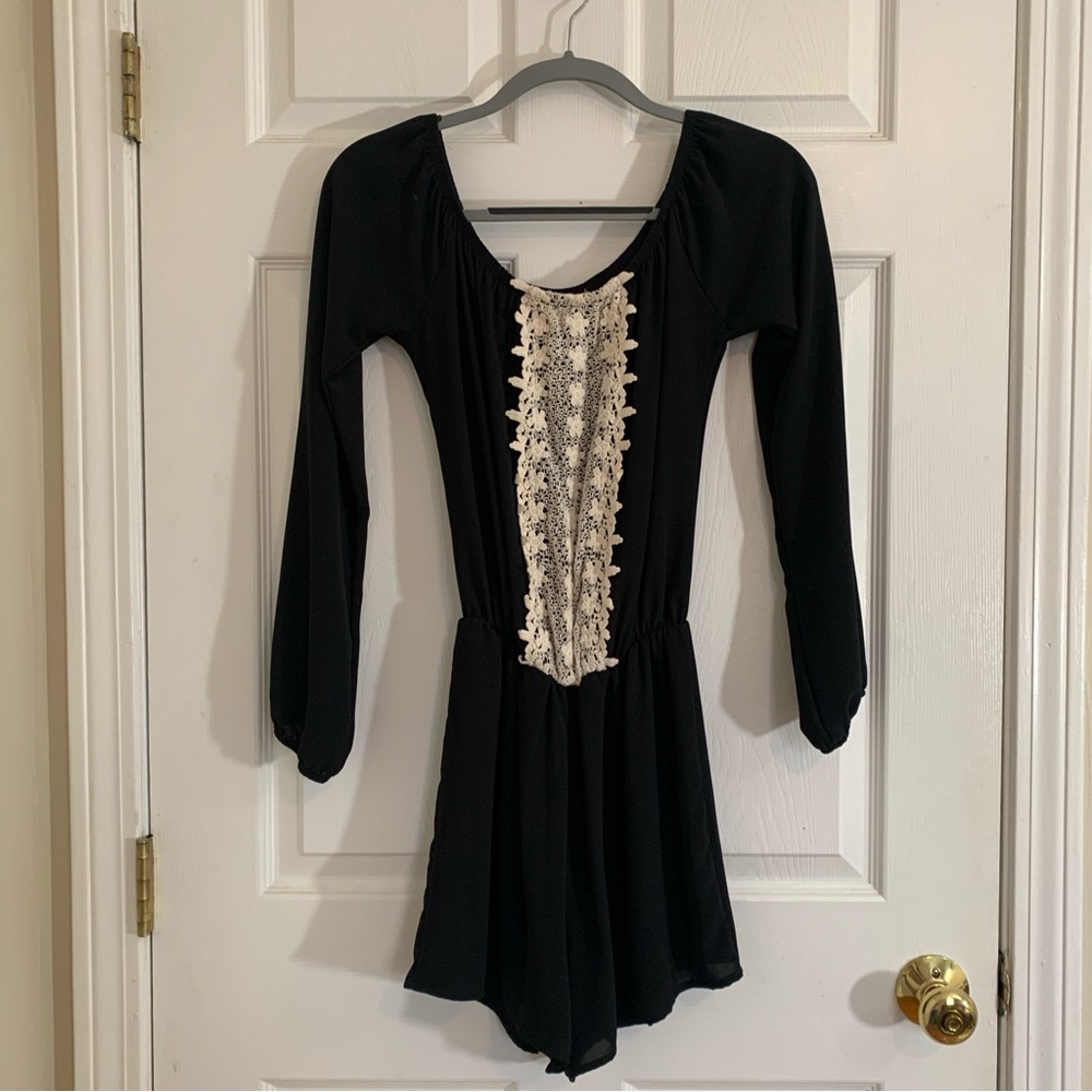Miami Long sleeves embroidered romper Small